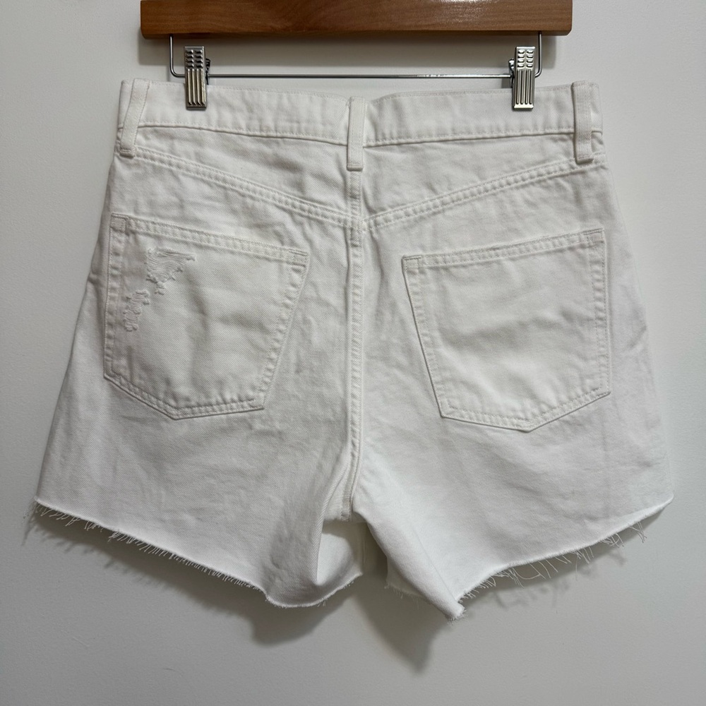 Gap 4” High Rise Stride Jean Shorts Tall - Picture 7 of 12